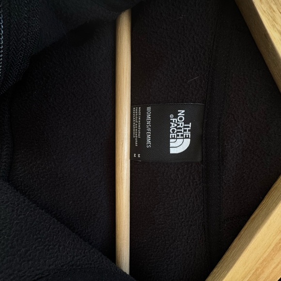 The North Face Classic Black Full-Zip Jacket - Picture 5 of 7